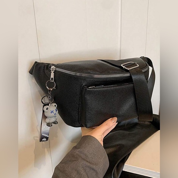 New Fanny Pack, Crossbody Bag - Picture 5 of 5